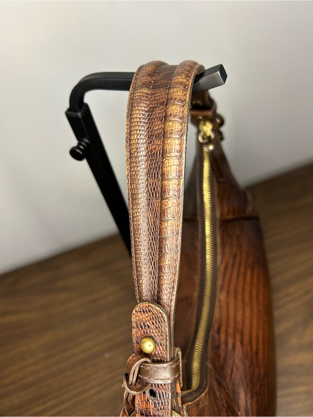 Vintage Brahmin Brown Lizard Embossed Leather Hobo Shoulder Bag Gold Hardware - Picture 7 of 11